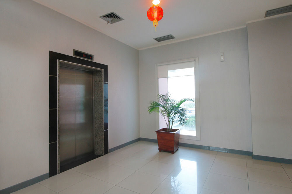 Airy Glodok Pinangsia Raya Jakarta Hotel Екстериор снимка