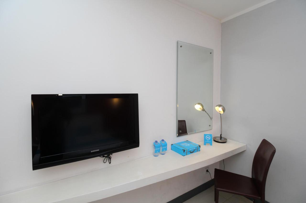 Airy Glodok Pinangsia Raya Jakarta Hotel Екстериор снимка