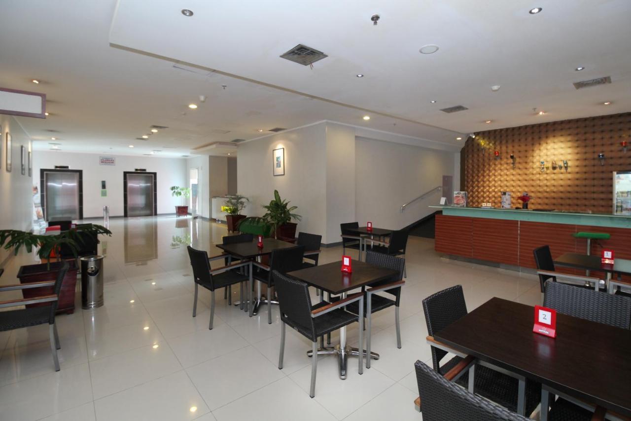 Airy Glodok Pinangsia Raya Jakarta Hotel Екстериор снимка